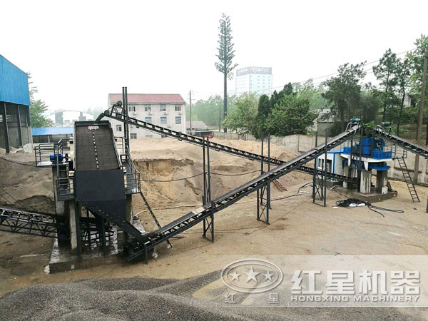 沖擊式破碎機工作現場