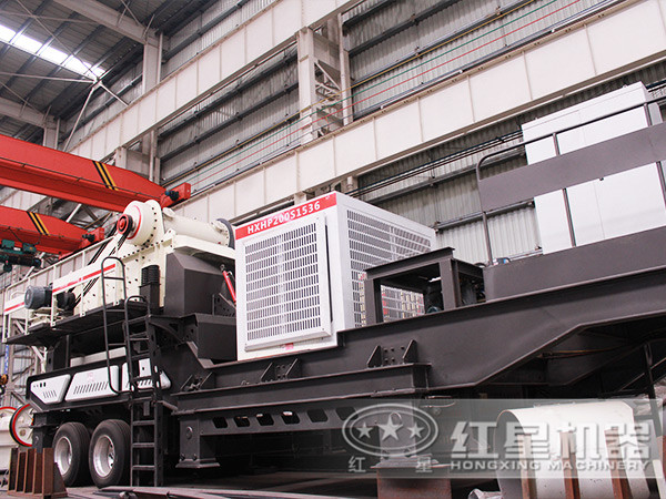 輪胎式流動(dòng)破碎機(jī) 輪胎式流動(dòng)破碎機(jī)