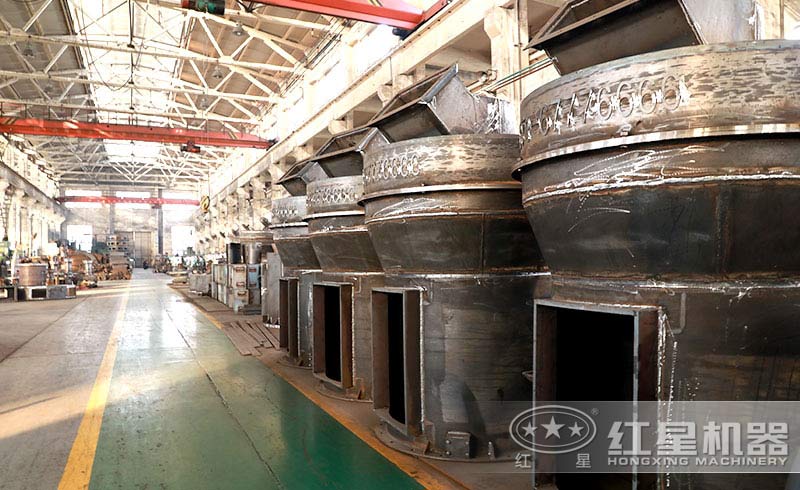 雷蒙磨粉機(jī)生產(chǎn)車間 雷蒙磨粉機(jī)生產(chǎn)車間