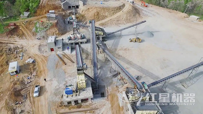 桐柏砂石場碎石設(shè)備布置整體效果 桐柏砂石場碎石設(shè)備布置整體效果