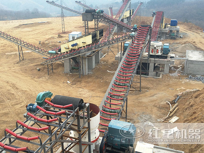 各個小型破石頭機械組合生產線現場 各個小型破石頭機械組合生產線現場