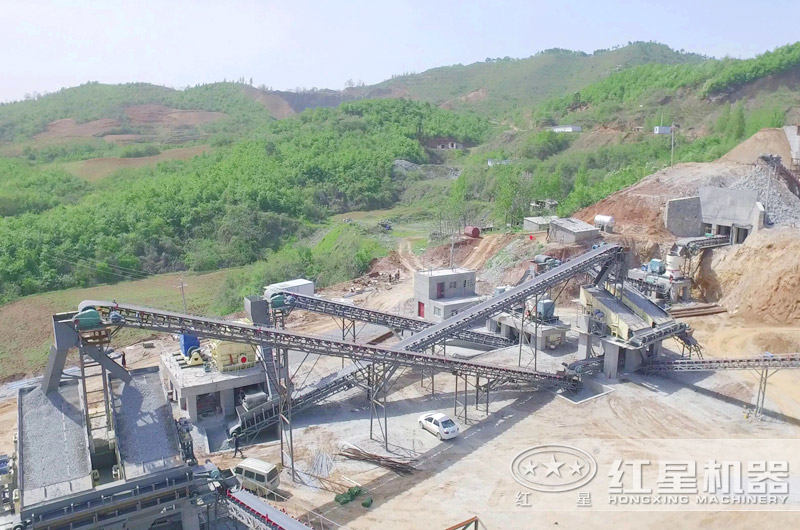 石子加工現(xiàn)場 石子加工現(xiàn)場