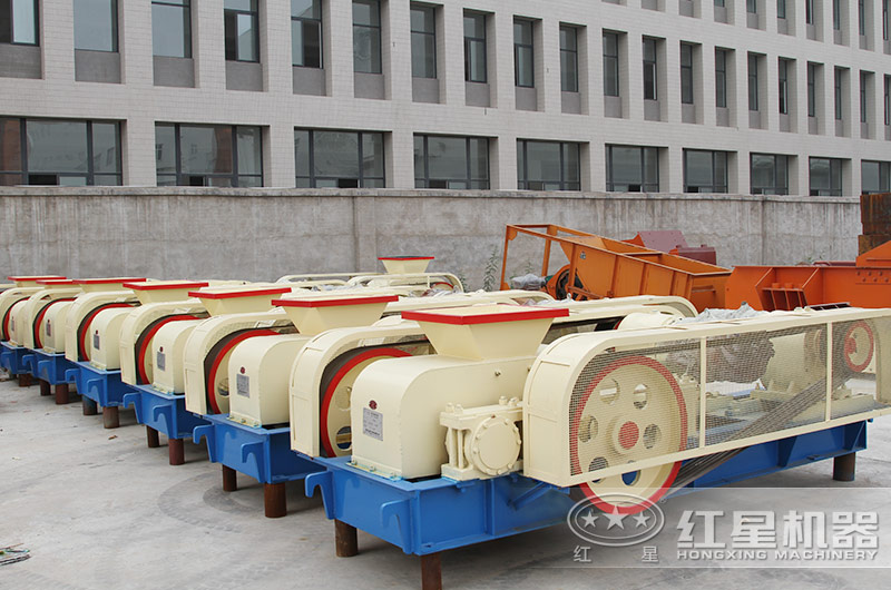 日產(chǎn)1000噸的磕沙機(jī)投資多少錢(qián)？有沒(méi)有生產(chǎn)視頻可看