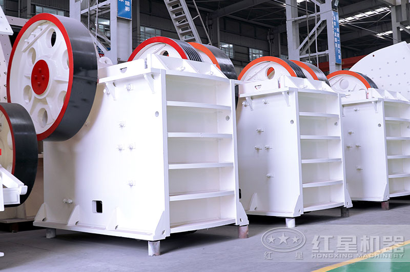 顎破機(jī)械粉碎機(jī)外形方正 顎破機(jī)械粉碎機(jī)外形方正