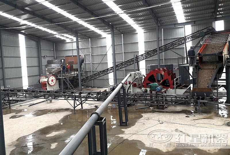 洗砂現(xiàn)場 洗砂現(xiàn)場