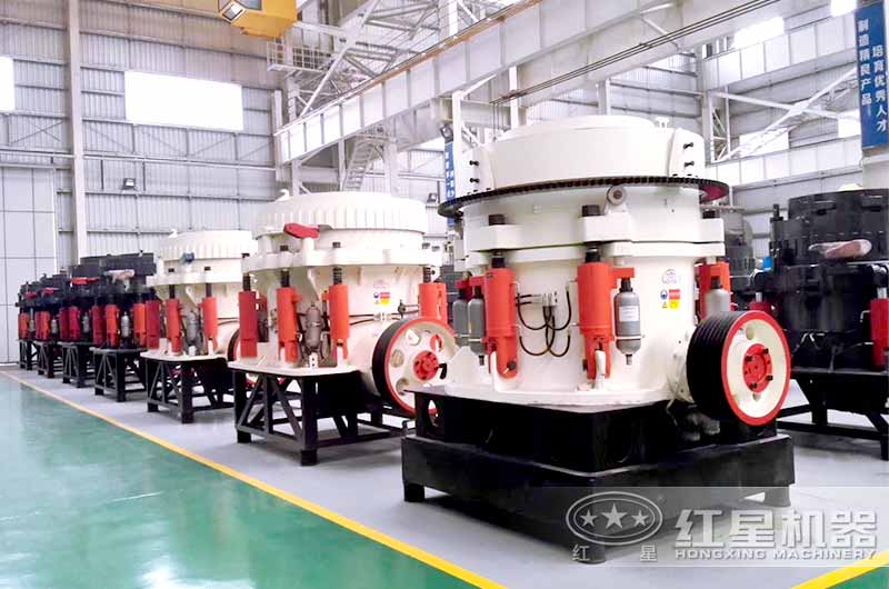 二級破碎設(shè)備圓錐破，前期投資成本高，后期運行成本低