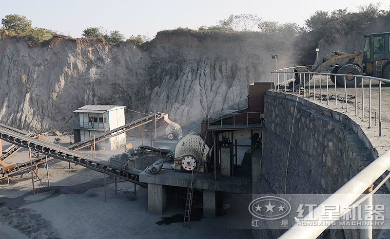 PCZ1615重錘式破碎機(jī)產(chǎn)量是多少？多少錢一臺(tái)？