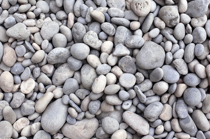 我國卵石資源豐富，破碎成砂用途廣
