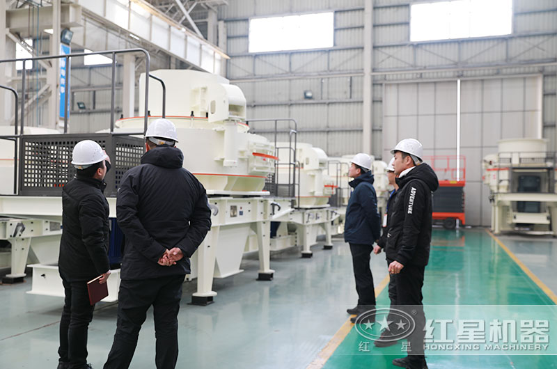 客戶來廠考察制砂機設(shè)備 客戶來廠考察制砂機設(shè)備