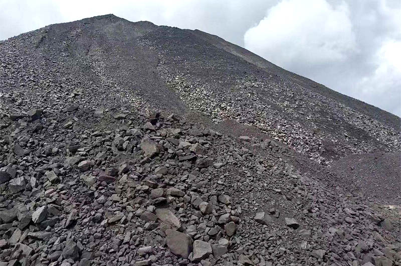 煤矸石有何用途？小型煤矸石粉碎機(jī)多少錢一臺(tái)？