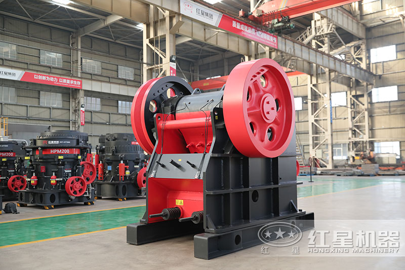 大塊石頭破碎機一天能碎多少噸石子？有幾種類型？價格多少