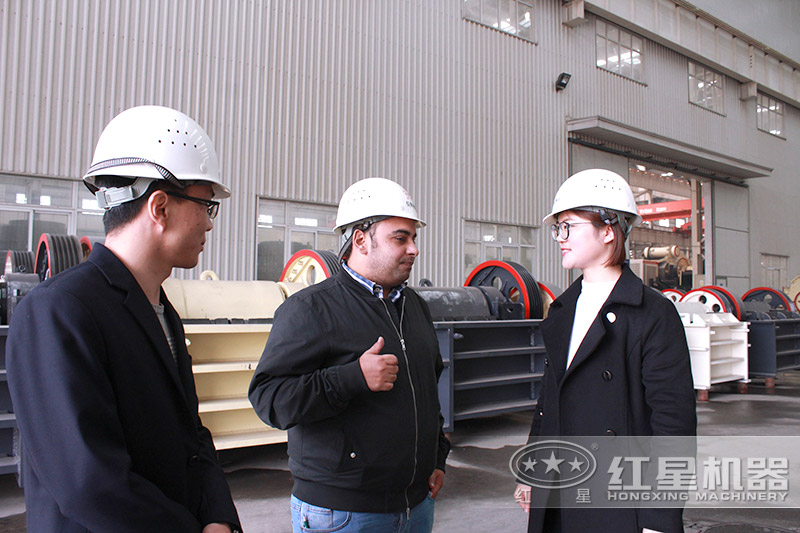 小鄂破價格是多少，有幾個型號_怎樣調節(jié)出料大小