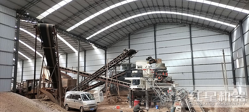 碎沙機(jī)設(shè)備多少錢一套，一天能生產(chǎn)多少？