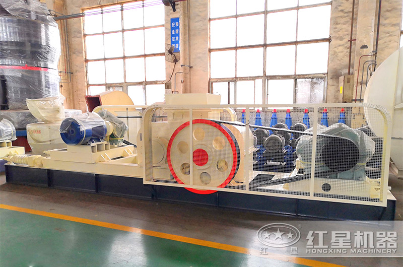 對輥式破碎機(jī)多少錢一臺(tái)？對輥式破碎機(jī)在生產(chǎn)線中的應(yīng)用